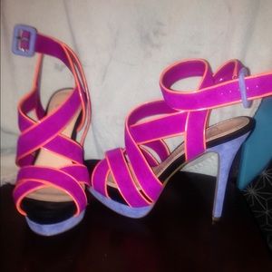 Jessica Simpson heels