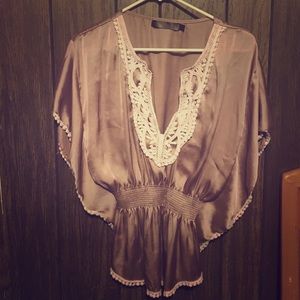 Mandee V-cut blouse. Size M