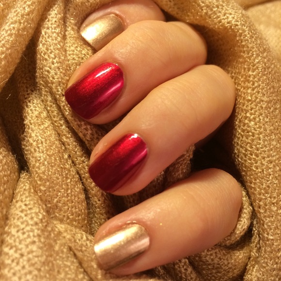 AEngland nail polish bundle (purple and red) SOLD - Picture 3 of 3