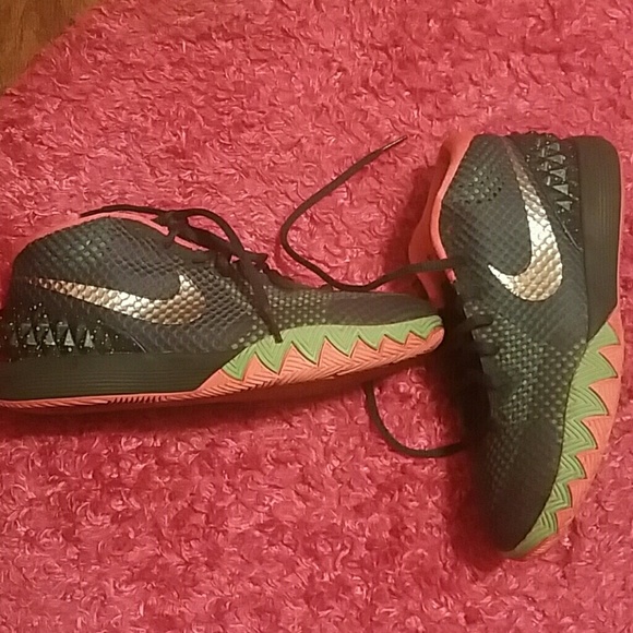 Shoes - Picture 2 of 2