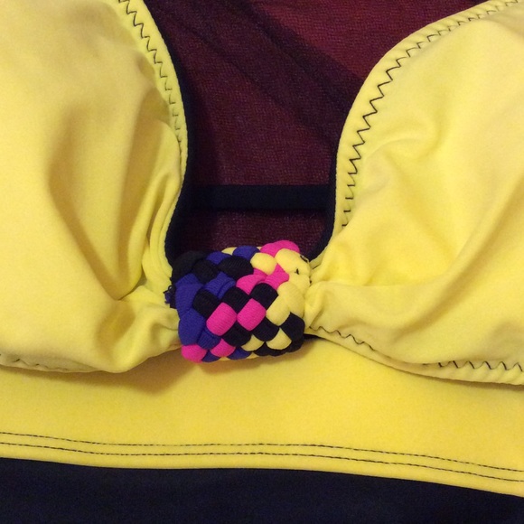 Two piece reversible bikini - Picture 2 of 3