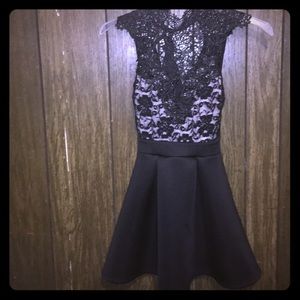 Size Small Windsor party dress
