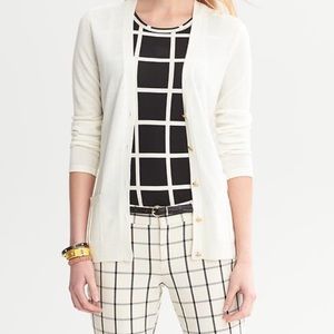 ✨SALE!✨Banana Republic Military Cardigan