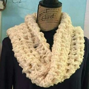 Infiniti Scarf