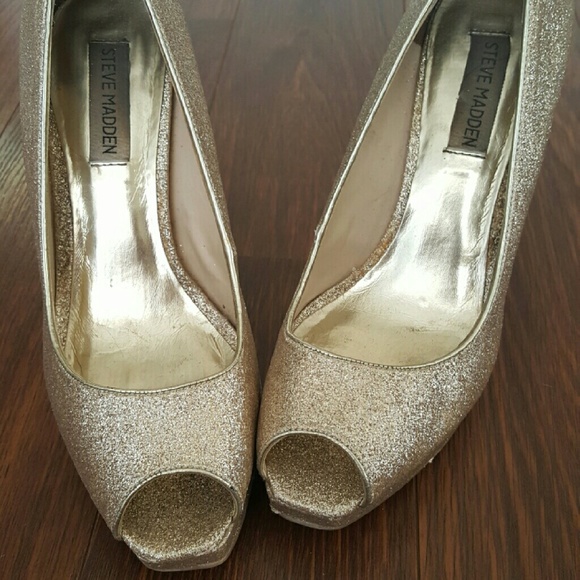 Steve Madden gold glitter heels