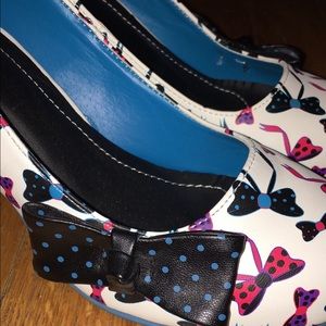 Tuk pretty bow heels