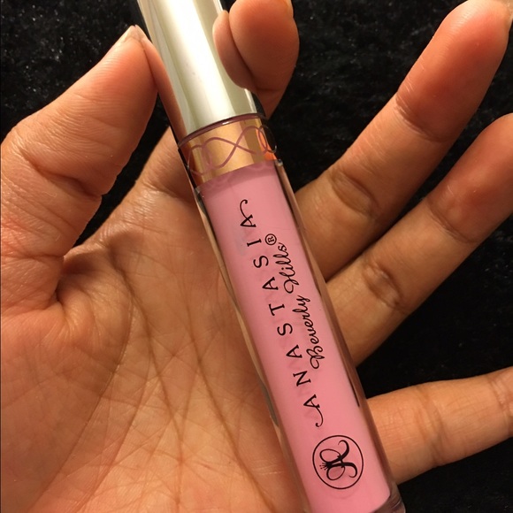 ABH liquid lipstick - Picture 2 of 3