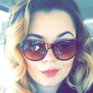 Meet your Posher, Cherie