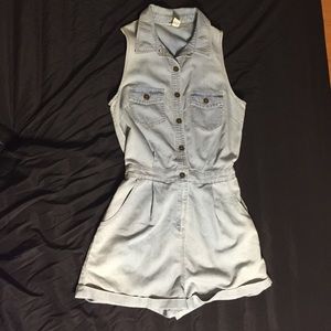 Forever 21 Light Denim Keyhole Back Romper
