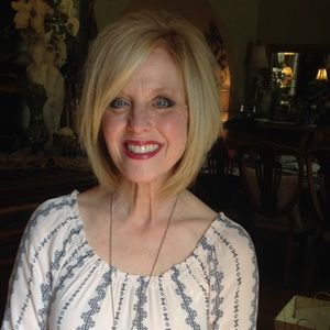 Meet your Posher, Sharon