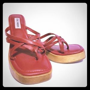 Steve Madden Red Wooden Platform Leather Thongs