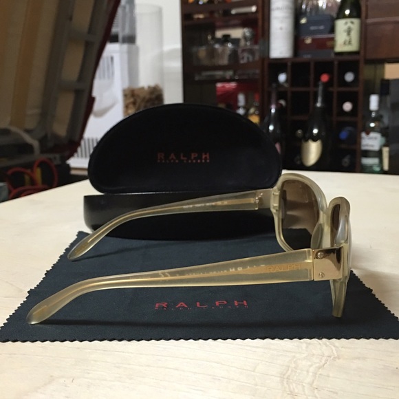 RALPH by Ralph Lauren Sunglasses - Picture 2 of 3