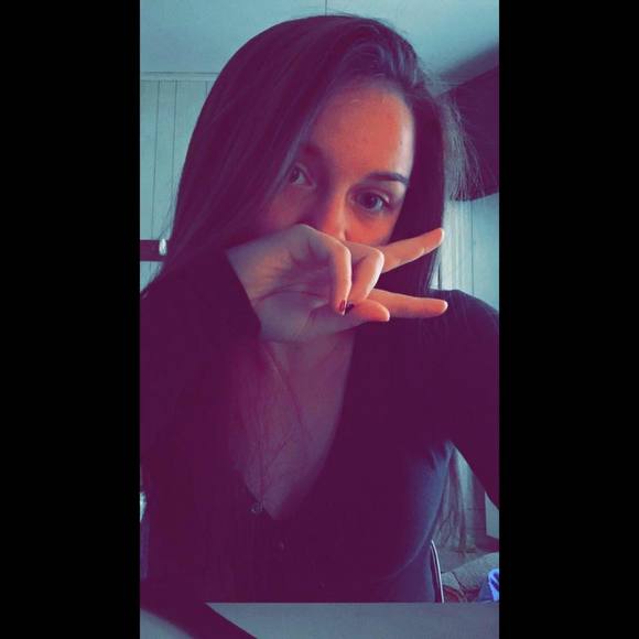 Meet your Posher, Julia - Picture 1 of 1