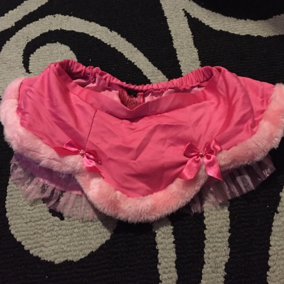 VS SEXY LITTLE THINGS