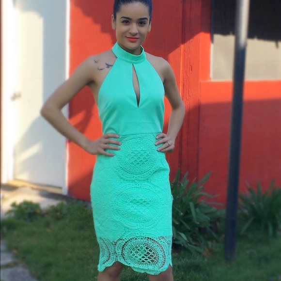 Mint dress - Picture 2 of 3