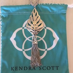 🎉Kendra Scott Necklace🎉