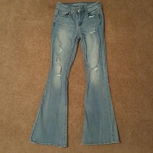 High waisted American Eagle distressed jeans