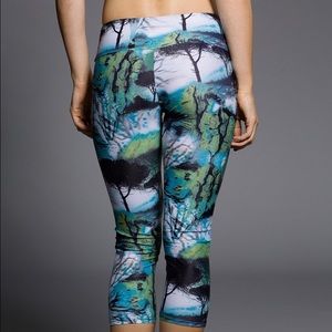 Onzie hot yoga capris 202