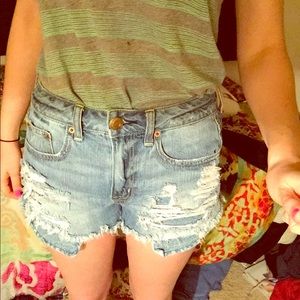 High waisted Jean shorts 🙈🇺🇸