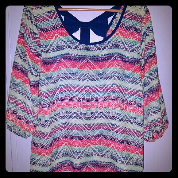 Aztec print top - Picture 1 of 2