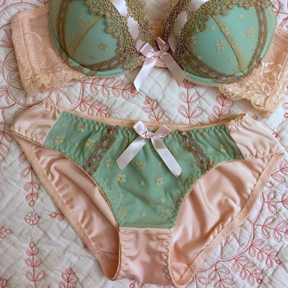 Super sexy bra+pantie set - Picture 2 of 2