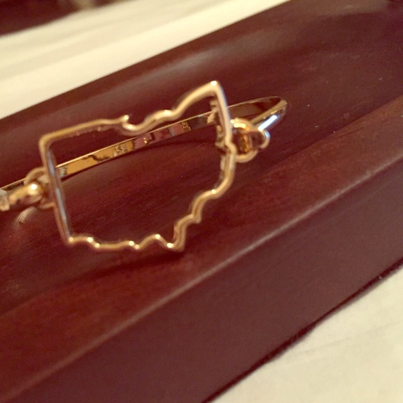 Gold Ohio State Outline Bracelet