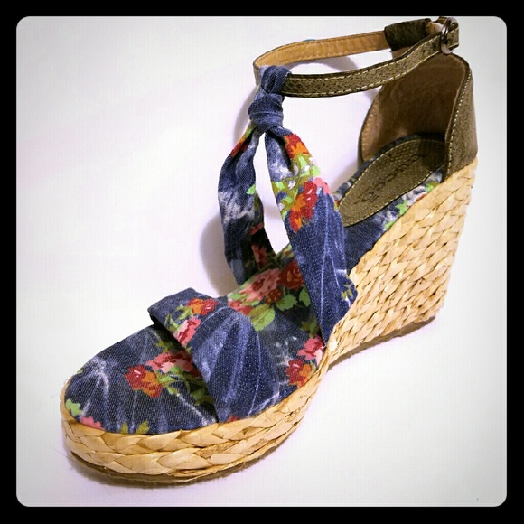 Bucco Capensis Wedges Floral Strappy Sexy Sandles - Picture 1 of 3