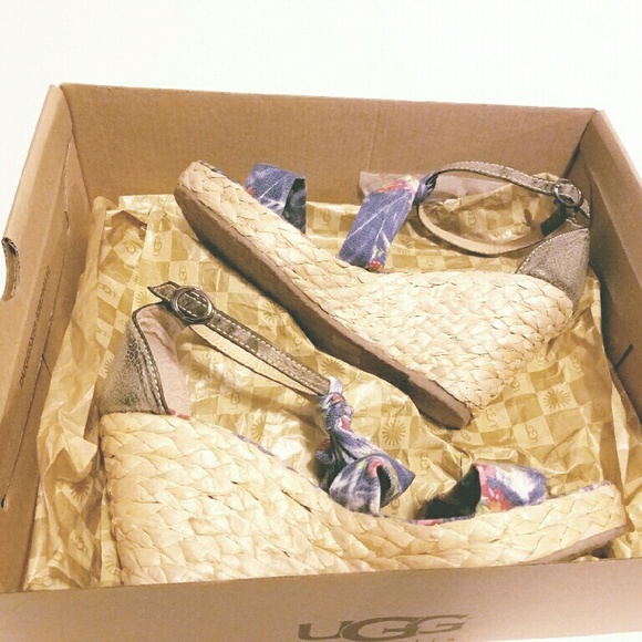 Bucco Capensis Wedges Floral Strappy Sexy Sandles - Picture 3 of 3