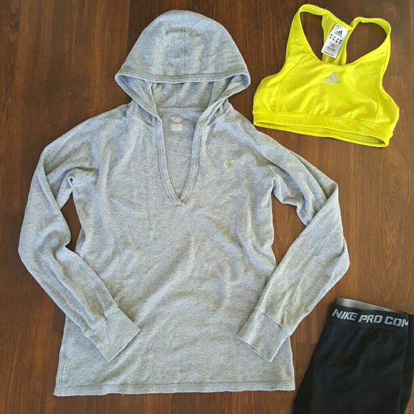 Nike hooded long sleeve top