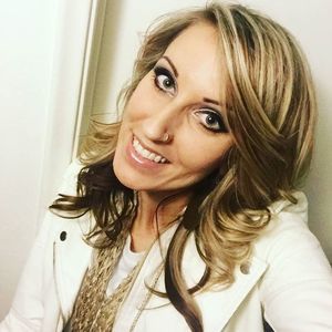 Meet your Posher, Angelique