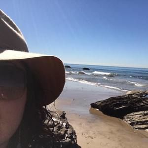 Meet your Posher, Rina