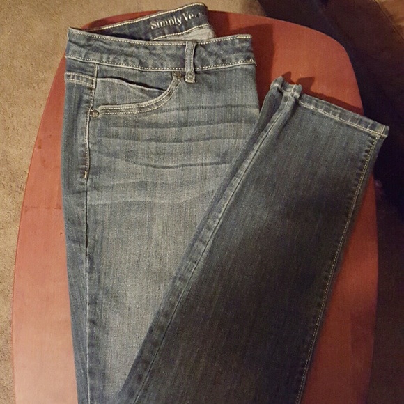Vera Wang skinny jeans
