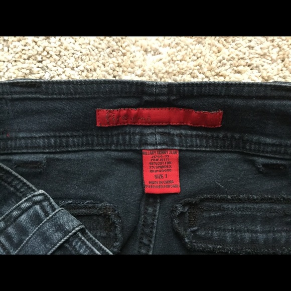 🔥Fire Jeans!🔥 - Picture 4 of 4