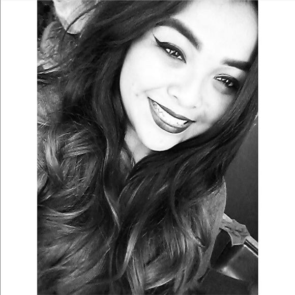 Meet your Posher, Brigette - Picture 1 of 1