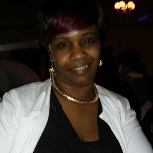 Meet your Posher, Leona