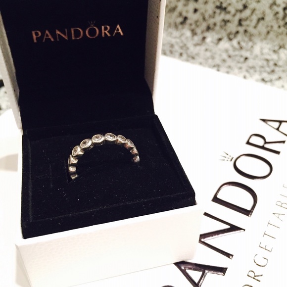 Alluring Brilliance Ring 7 - Picture 1 of 3