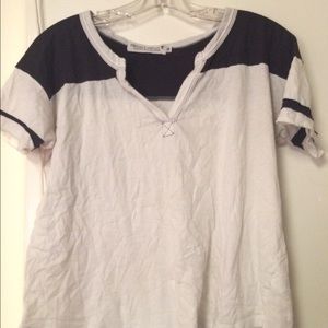 Nordstrom tee size medium