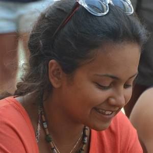 Meet your Posher, Nisrine