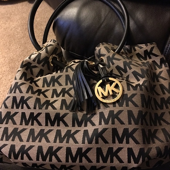 Brand new authentic Michael Kors purse