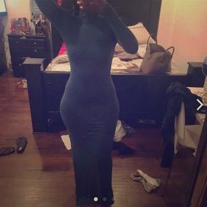 Fitted long sleeve maxi