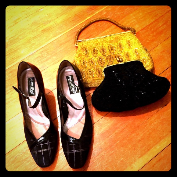 Size 9/10 Beautifeel black & gold Mary Jane heels
