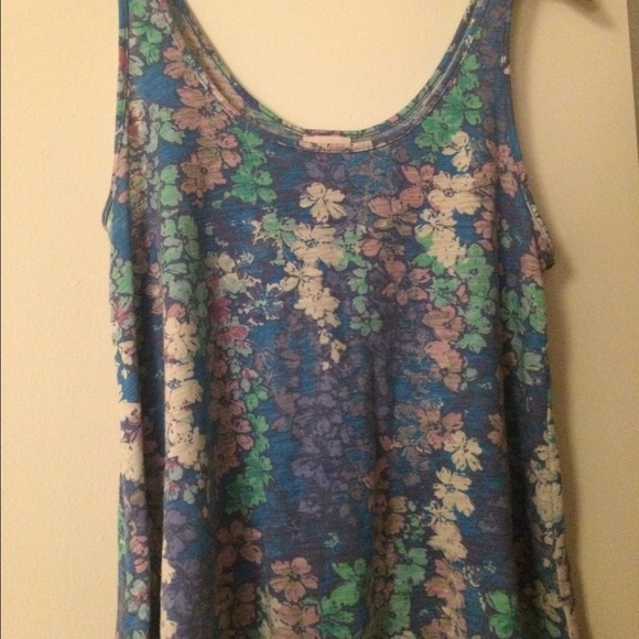 Cute tank. Size medium.