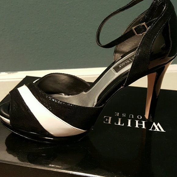 ONE DAY SALE Black & white peep toe heels