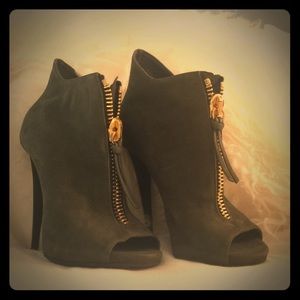 YSL Hunter green suede giuseppe zanotti bootie
