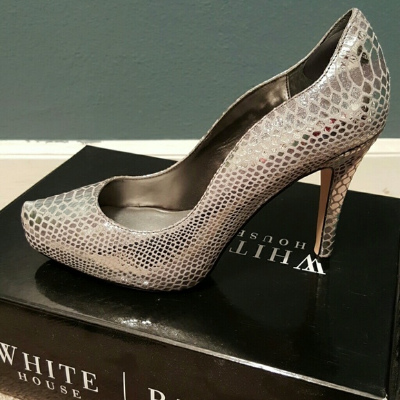 ONE DAY SALE Silver metallic snake heels