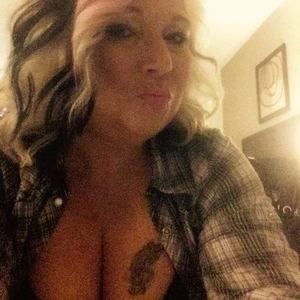 Meet your Posher, Angie