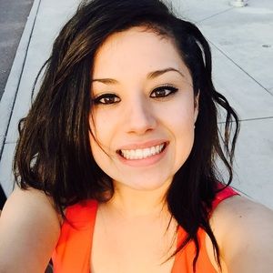 Meet your Posher, Andrea