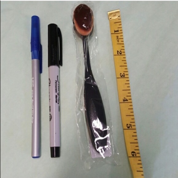 New foundation brush - Picture 2 of 2