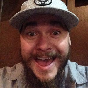 Meet your Posher, Hutch