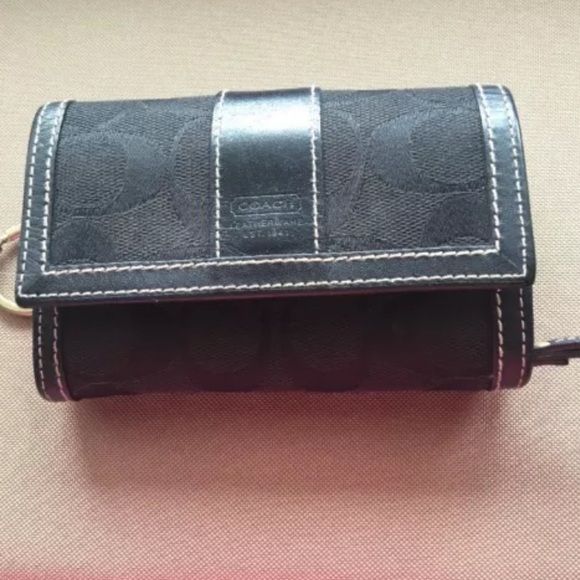 Coach Wallet - Picture 1 of 1